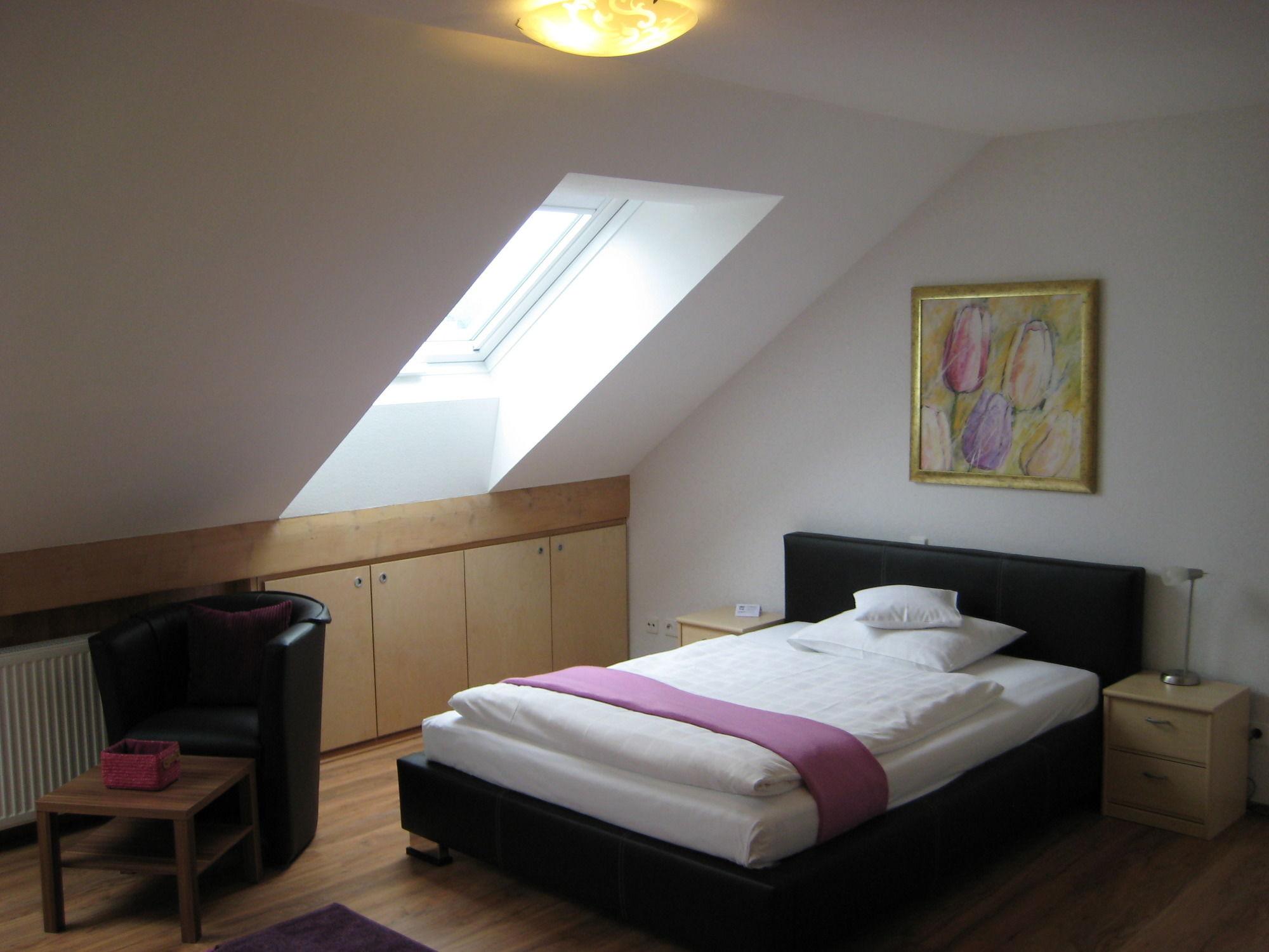 Neu Heidelberg - Guesthouse & Apartments Ngoại thất bức ảnh