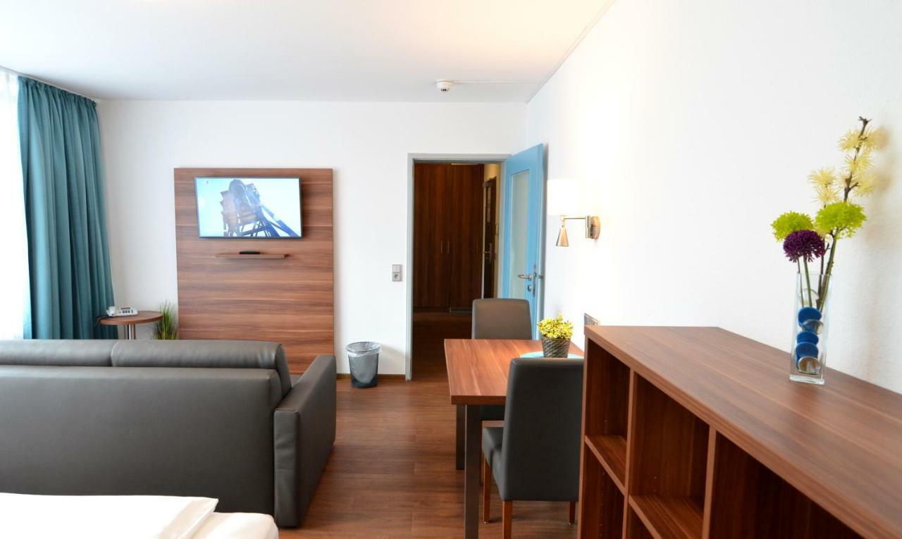 Neu Heidelberg - Guesthouse & Apartments Ngoại thất bức ảnh